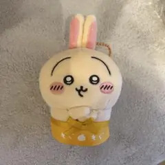 ちいかわ　もぐもぐ本舗　店員さんなマスコット　うさぎ