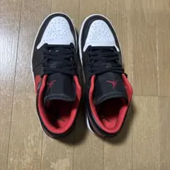 Nike Air Jordan 1 Low ブラック/ホワイト/レッド