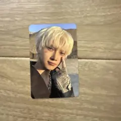 アチズ ATEEZ Apple Music ヨントン 絆創膏 トレカ ヨサン