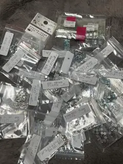 スワロフスキー　ラインストーン　ネイルパーツ　大量　まとめ