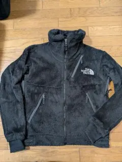 （訳あり）THE NORTH FACE ブラック バーサロフトジャケット
