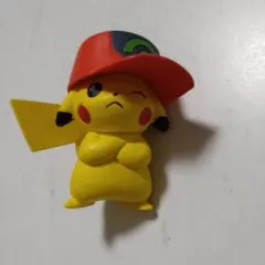 ポケモン　帽子を被ったピカチュウ　カプセルトイ