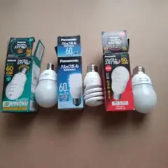 National 60W スパイラル蛍光灯 ３個