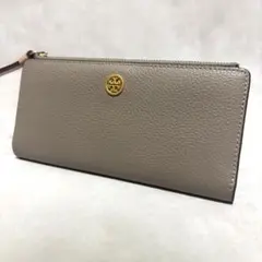 極美品　TORYBURCH 長財布　二つ折り　レザー　グレージュ　マルチカラー 極美品 ToryBurch 長財布 二つ折り マルチカラー パッチワーク レザー