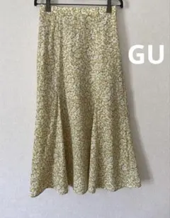 GU フラワープリント フレアスカート