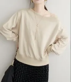 natural couture オフショルにもなる2wayプルオーバー