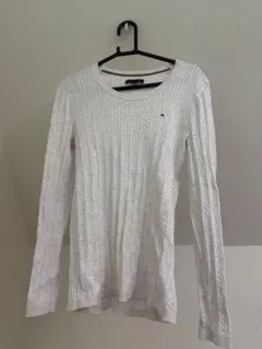 TOMMY HILFIGER オフホワイト ケーブルニットセーター