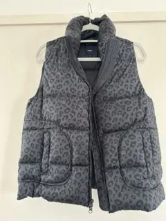早い者勝ち　GAP レオパード柄　ダウンベスト　M グレー