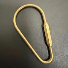 洋ナシ型 真鍮 キーホルダー アメカジ カラビナ スクリューロック アウトドア