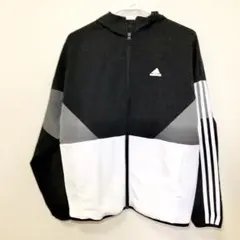 adidas フード付きウインドブレーカー