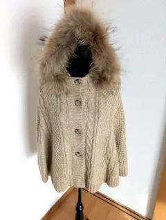 22OCTOBRE　フード付きポンチョ　ニット　アウター