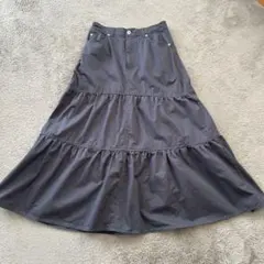 ニコアンド　WORKティアードスカート ブラック（グレー）