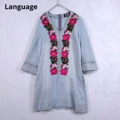 ランゲージ デニムワンピース チュニック 花柄刺繍 七分袖 ライトブルー S相当のサムネイル