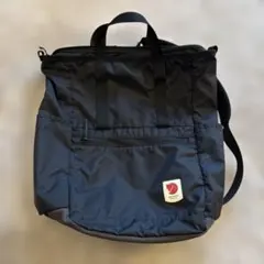 Item thumbnail for item cb821124-112e-479d-8ce8-4b6f4fb768e4