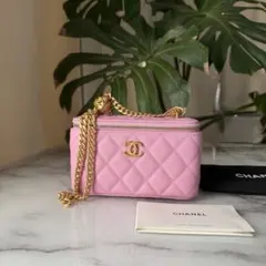 CHANEL シャネル チェーンバニティ キャビアスキン ピンク ハートモチーフ