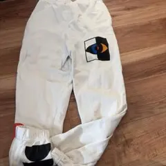 ZARAグラフィックプリント ホワイトジョガーパンツ