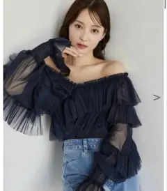 NICE CLAUP ネイビーオフショルダーブラウス