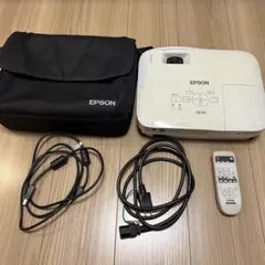 EPSON☆プロジェクターEB-S03☆2600lmランプ使用時間短め送料込 - メルカリ