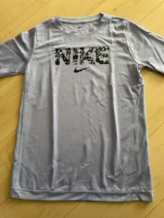 NIKE Tee 半袖 Tシャツ　紫のサムネイル