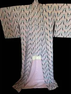 着物　ピンク系　古着　汚れ有り リメイクにも