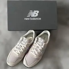 早い者勝ち最終値下げです　New Balance 373 ライトグレースニーカーのサムネイル