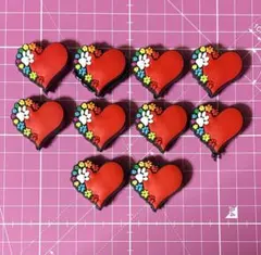 【新品】チャーム ビーズ デコパーツ カスタム シリコンハート 10個まとめ売り