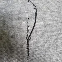 ロングネックレス ブラック ビーズ パール フラワーモチーフ レディース