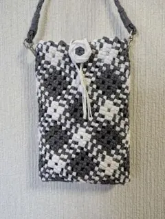 Item thumbnail for item c46a8c40-09f6-4fbf-9b86-0b019ed5ad25