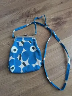 marimekko ウニッコ がま口ショルダーバッグ シルバー - メルカリ