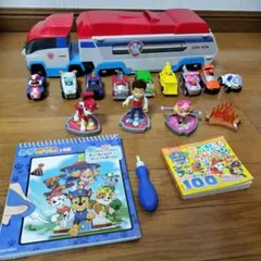 PAW Patrol トレーラー＆キャラクターセット　水ぬりえ　間違い探しブック