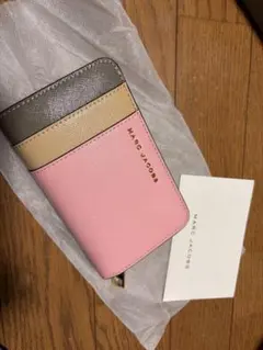 MARC JACOBS 二つ折り財布 ピンク マルチカラーのサムネイル