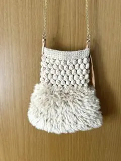 ファー付きスマホショルダーバッグ