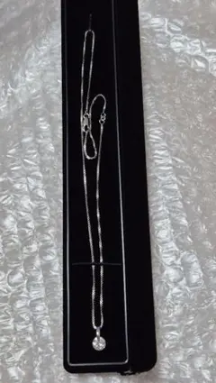 シルバー ラウンドカットクリスタルネックレス CZ 大粒