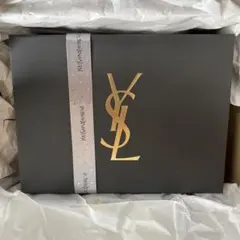 イブサンローラン　イヴ・サンローラン　ギフトボックス