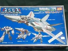 超時空要塞マクロス ARII 旧キット 可変スーパーバルキリー マックス