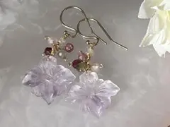 14kgfピンクアメジストのフラワーカービングピアス