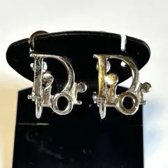 【美品】Dior クリスチャンディオール シルバー ロゴ イヤリングのサムネイル