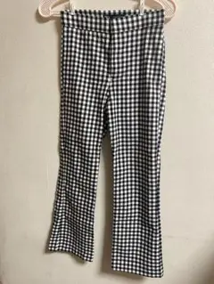 ギンガムチェックフレアパンツzaraとベージュスラックスearth