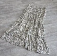 GU イージーティアードマキシスカート　花柄　フリル　ロングスカート　S