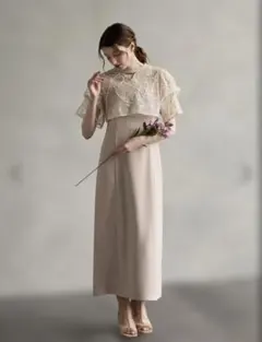 【美品】AIMER パーティードレス　刺繍　ベージュ