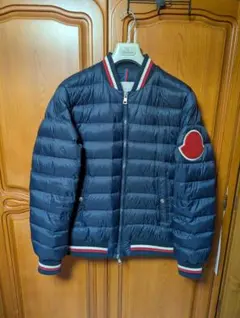 モンクレール　MONCLER　ダウン　サイズ4