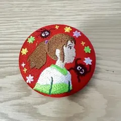 ジブリ　刺繍缶バッジ　千と千尋の神隠し