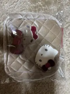新品未使用　HELLO KITTY× BRILMY コスメポーチ　ズボラに優しい