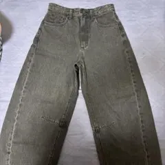GU バレルレッグジーンズ Mサイズ　丈短め
