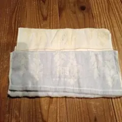 GIVENCHY　ハンドタオル　新品未使用