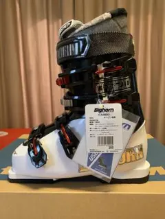 Item thumbnail for item 3270bae7-d70e-4c24-bfa1-5bd068eb5817