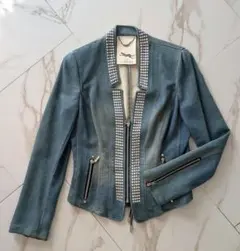 Item thumbnail for item 3d0940de-9942-4237-b5ef-0f239bd5571d