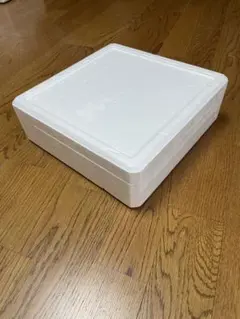 メダカ】リス興業 40㍑ トロ舟 白 - メルカリ