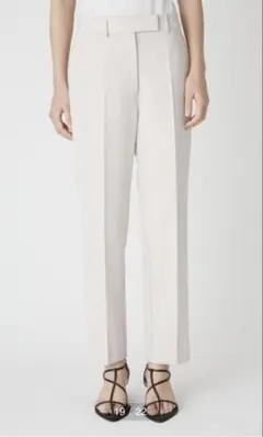 MilaOwen センタープレス後ゴムテーパードパンツ アイボリー00サイズ