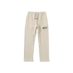 ベージュ FOG ESSENTIALS 1977ロゴ 裏起毛 スウェットパンツ